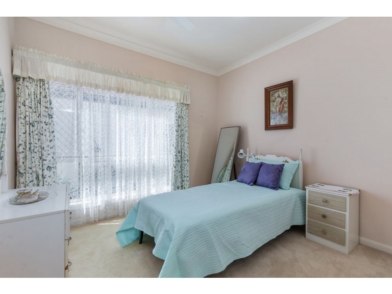 6 Dane Court, Manly West QLD 4179
