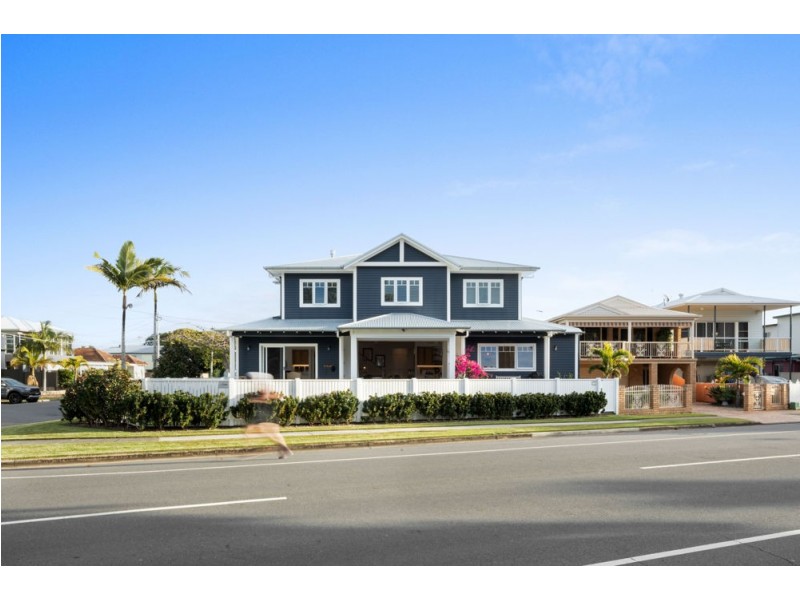 319 Upper Esplanade, Manly QLD 4179