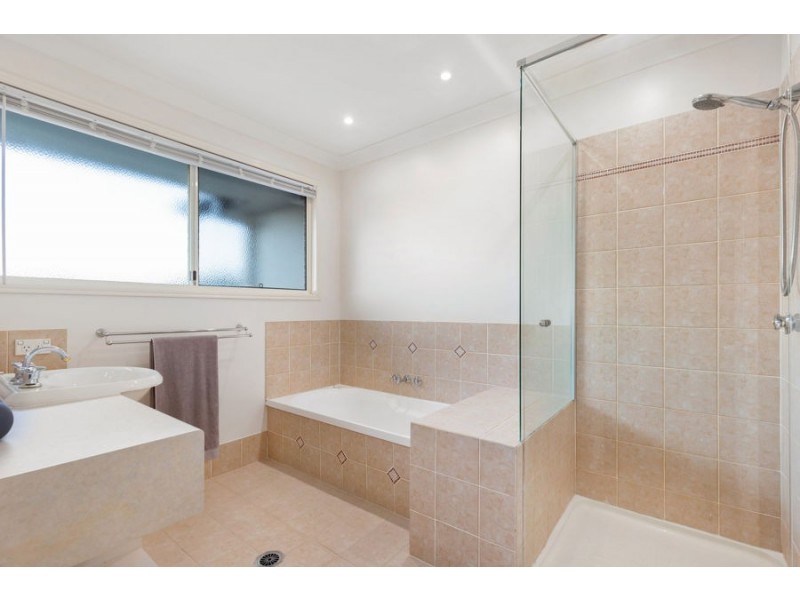 50 Sweetapple Place, Manly West QLD 4179