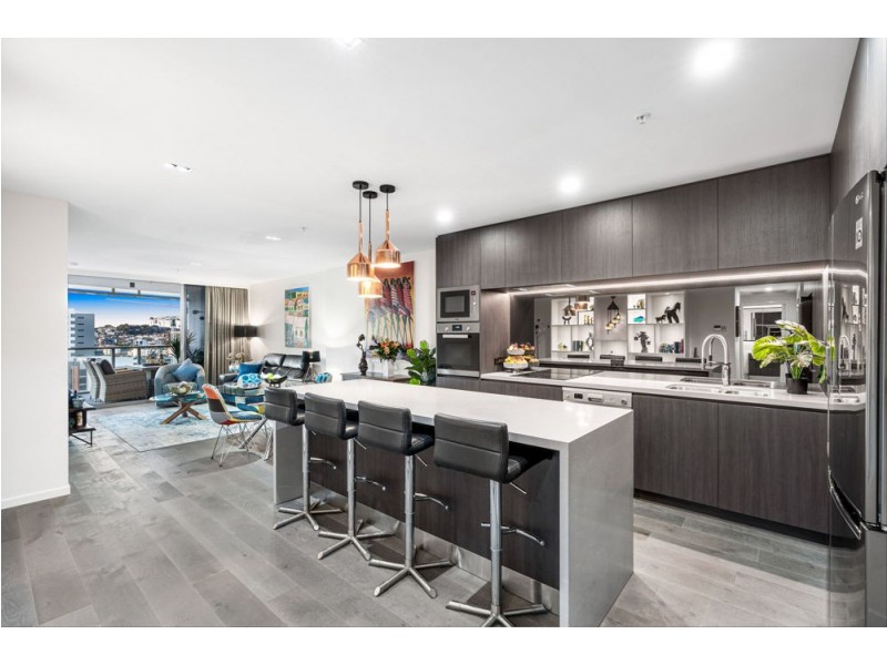 1206/70 Longland Street, Newstead QLD 4006