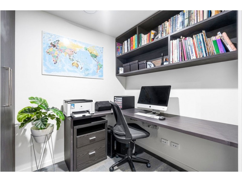 1206/70 Longland Street, Newstead QLD 4006