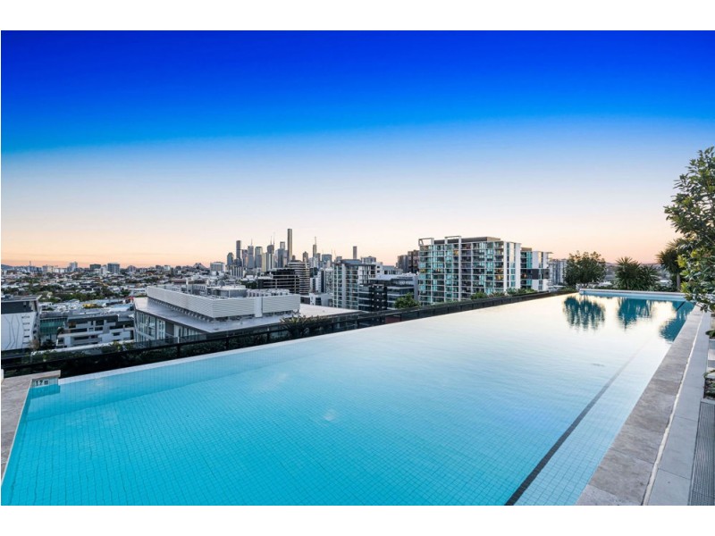 1206/70 Longland Street, Newstead QLD 4006