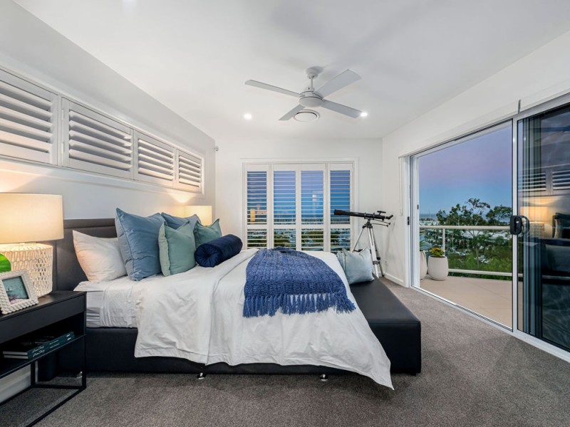 561 Royal Esplanade, Manly QLD 4179