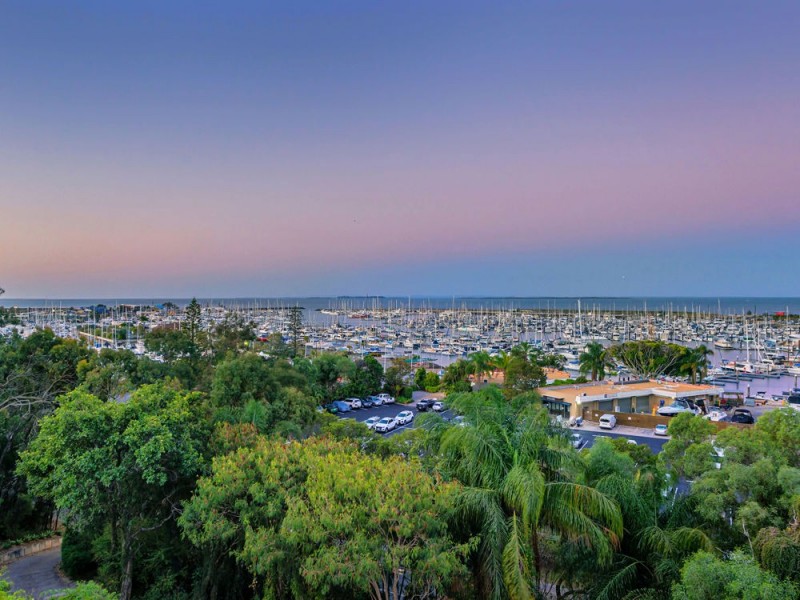 561 Royal Esplanade, Manly QLD 4179