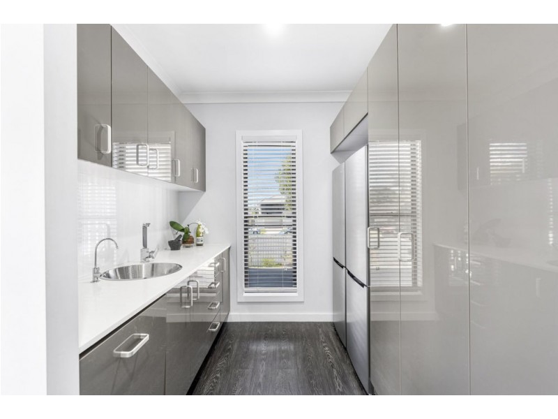 122 Wynnum North Road, Wynnum QLD 4178