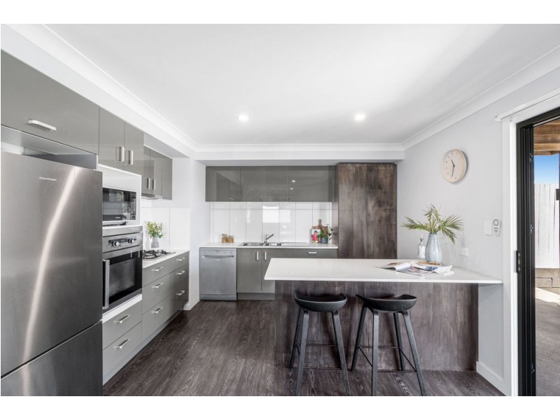 122 Wynnum North Road, Wynnum QLD 4178