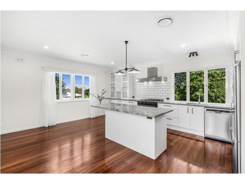 269 Whites Road, Lota QLD 4179