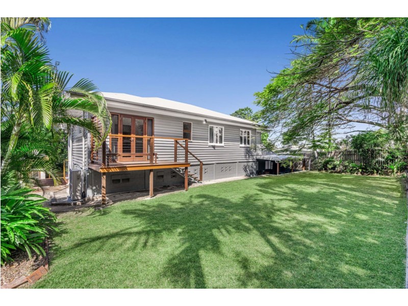 269 Whites Road, Lota QLD 4179