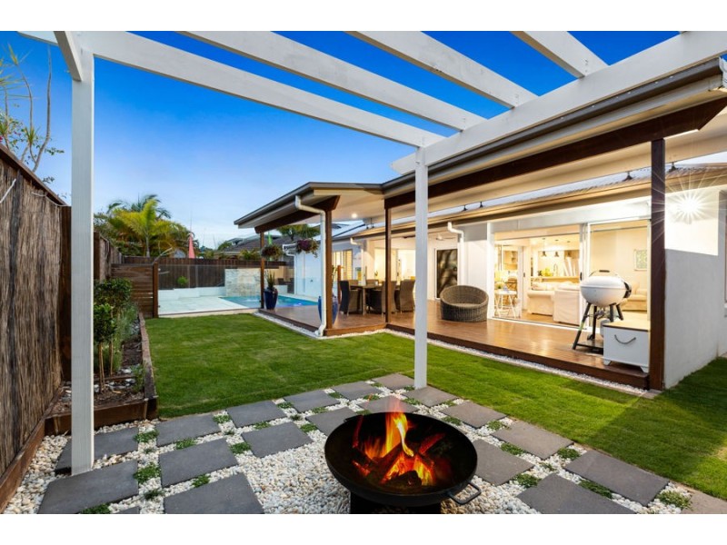 4 Brush Box Place, Wakerley QLD 4154