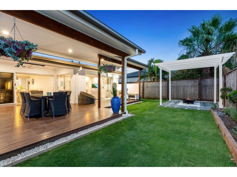4 Brush Box Place, Wakerley QLD 4154