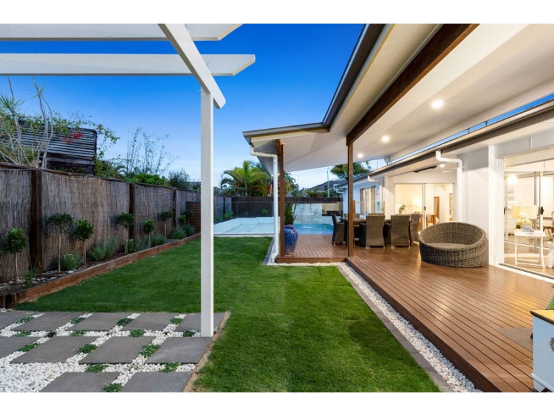 4 Brush Box Place, Wakerley QLD 4154