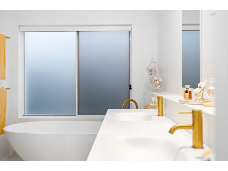 4 Brush Box Place, Wakerley QLD 4154