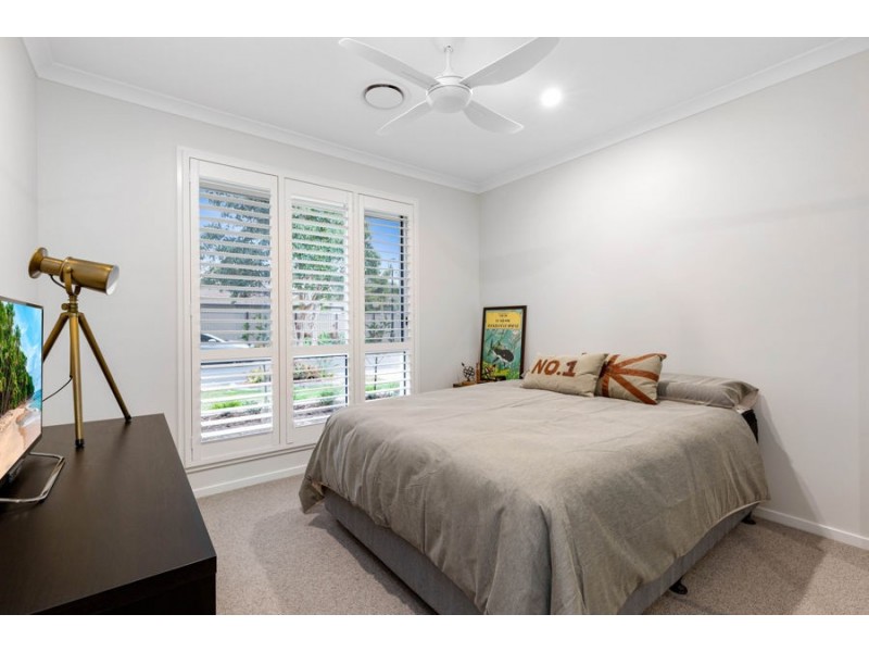 4 Brush Box Place, Wakerley QLD 4154