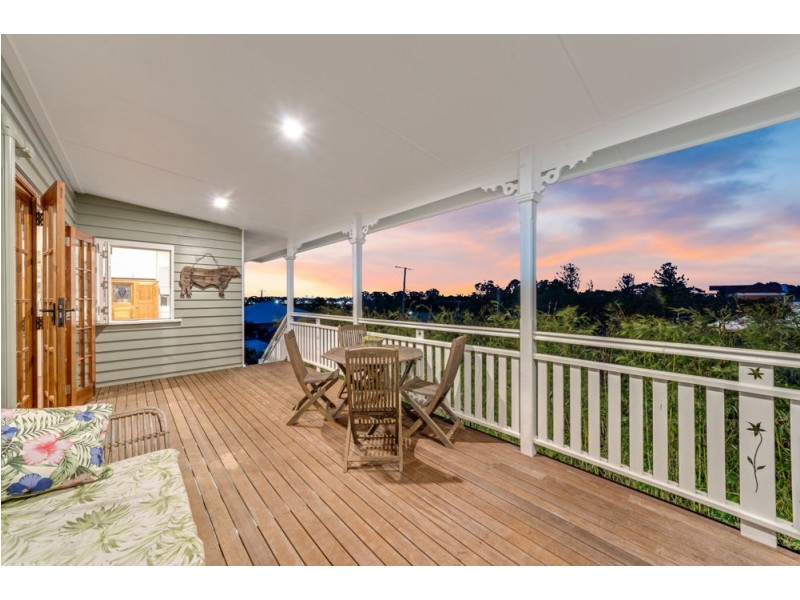 21 Parkview Avenue, Wynnum QLD 4178