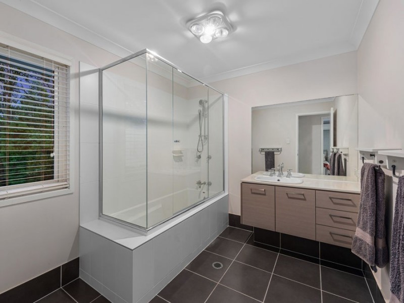 46 Lachlan Drive, Wakerley QLD 4154