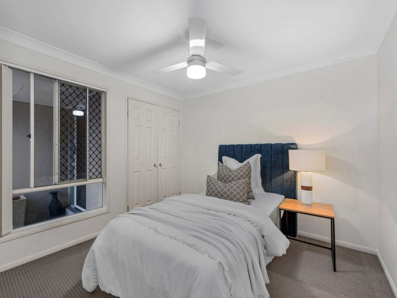 21 Friend Street, Wakerley QLD 4154