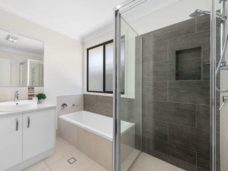 9 Richard Street, Lota QLD 4179