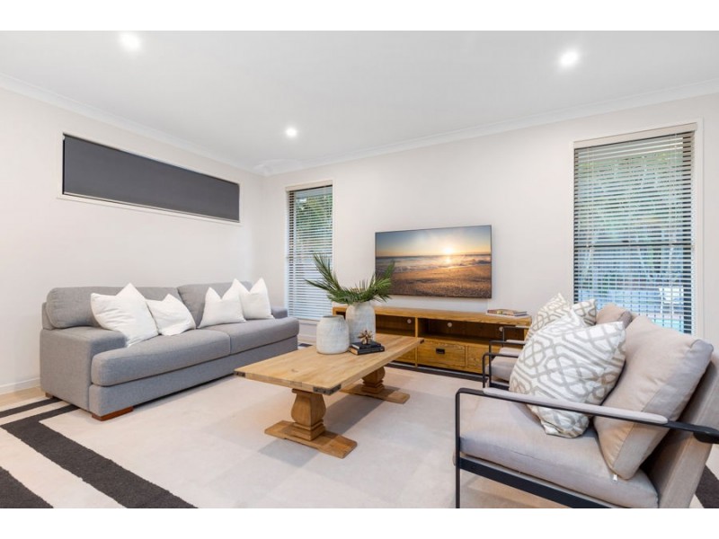 3 Chipping Close, Wakerley QLD 4154