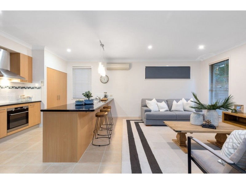 3 Chipping Close, Wakerley QLD 4154