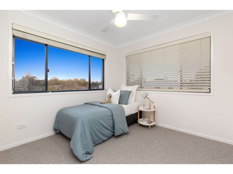 3 Chipping Close, Wakerley QLD 4154