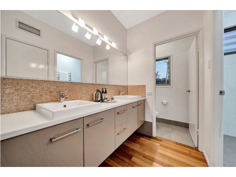 1 Norland Street, Wynnum QLD 4178