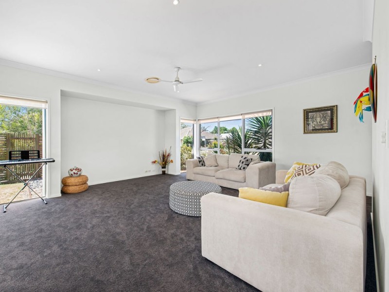 10 Franklin Street, Wakerley QLD 4154