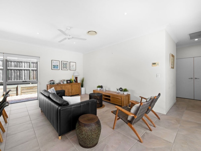 10 Franklin Street, Wakerley QLD 4154