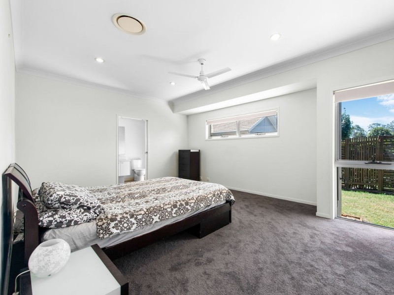 10 Franklin Street, Wakerley QLD 4154