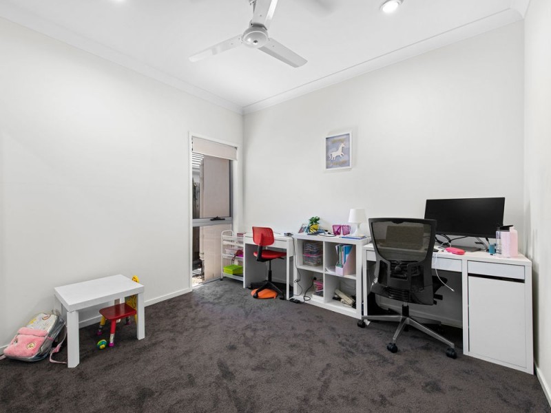 10 Franklin Street, Wakerley QLD 4154