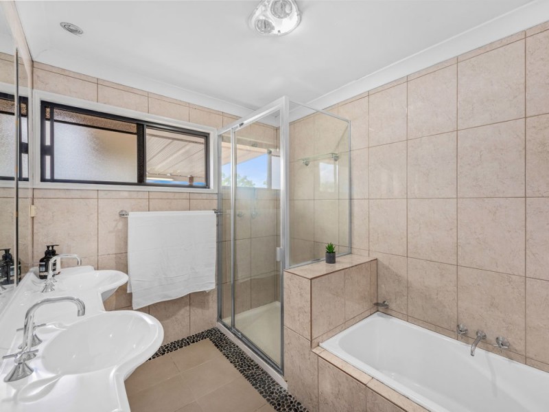345 Manly Road, Manly West QLD 4179