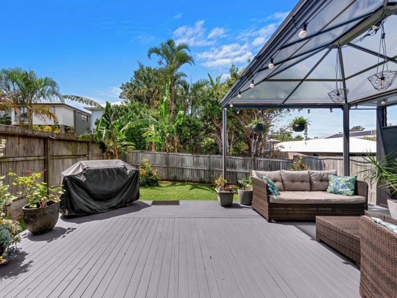 16 Manin Street, Wynnum QLD 4178
