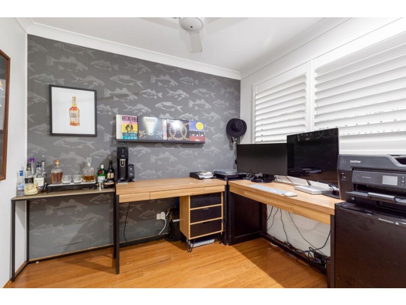 5 Cynthia Place, Wakerley QLD 4154