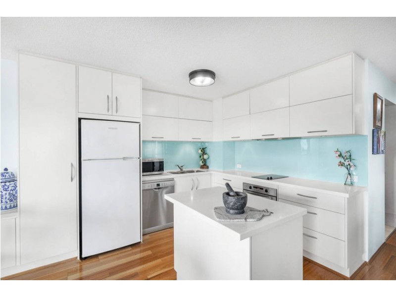 6/120 Akonna Street, Wynnum QLD 4178