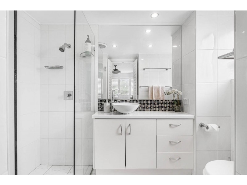 6/120 Akonna Street, Wynnum QLD 4178