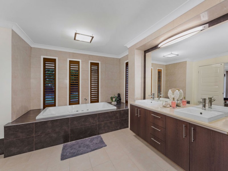 47 Gumdale Street, Wakerley QLD 4154