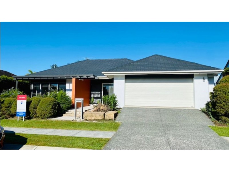 12 Watervale Parade, Wakerley QLD 4154