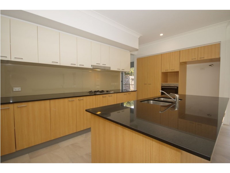 12 Watervale Parade, Wakerley QLD 4154