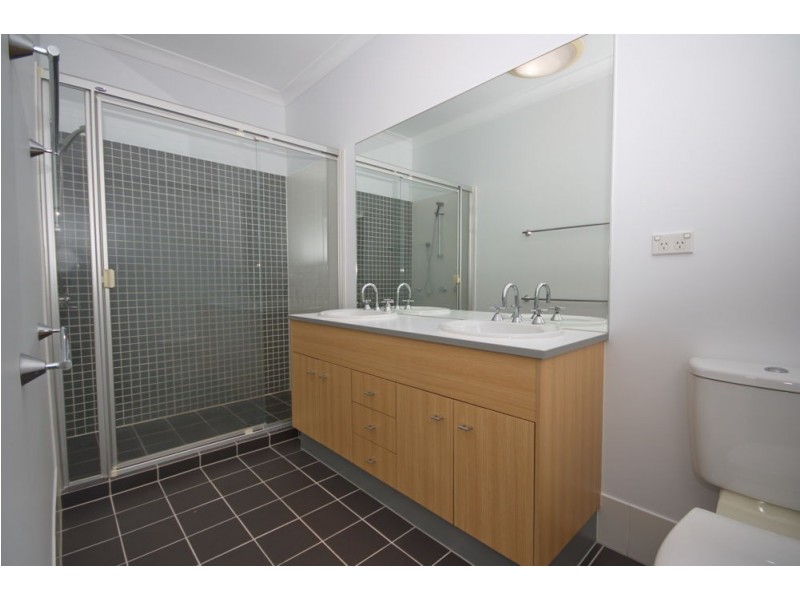 12 Watervale Parade, Wakerley QLD 4154