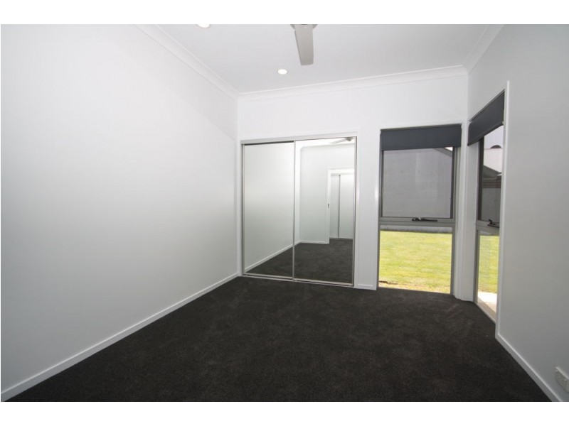 12 Watervale Parade, Wakerley QLD 4154