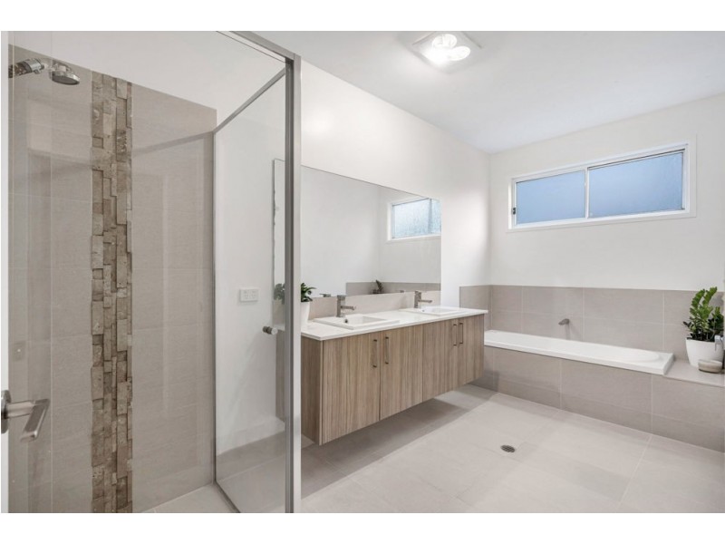 12/7 Oasis Close, Manly West QLD 4179