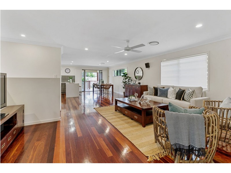 24 Sunflower Street, Wynnum QLD 4178