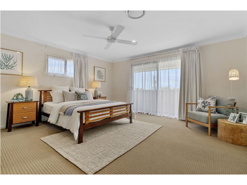 24 Sunflower Street, Wynnum QLD 4178