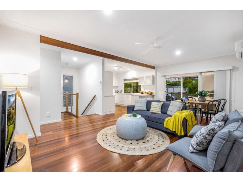 7 School Lane, Manly QLD 4179