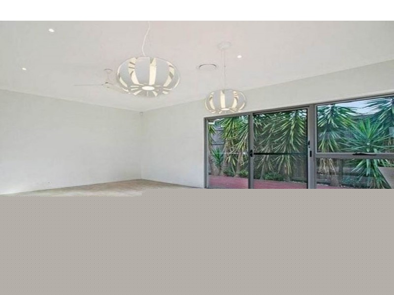 11 Franklin Street, Wakerley QLD 4154