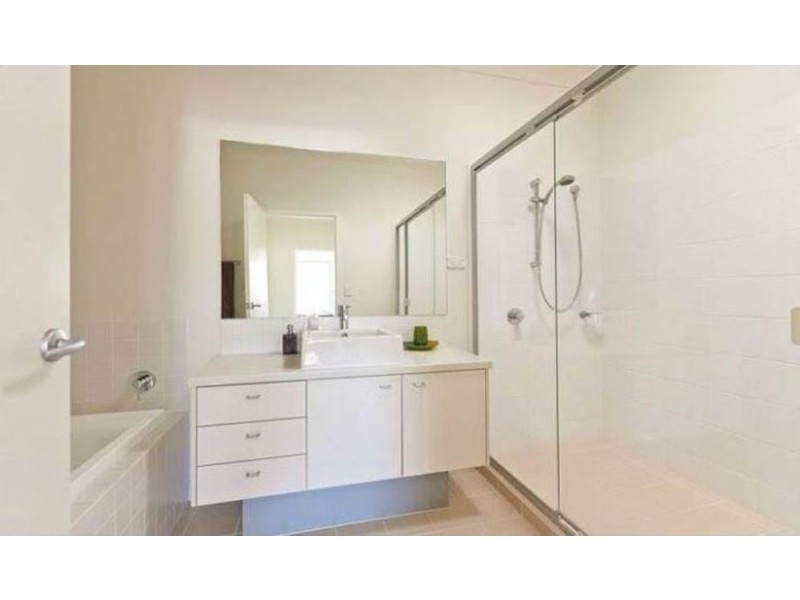 11 Franklin Street, Wakerley QLD 4154