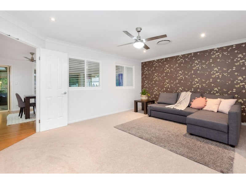 15 Joy Place, Wakerley QLD 4154