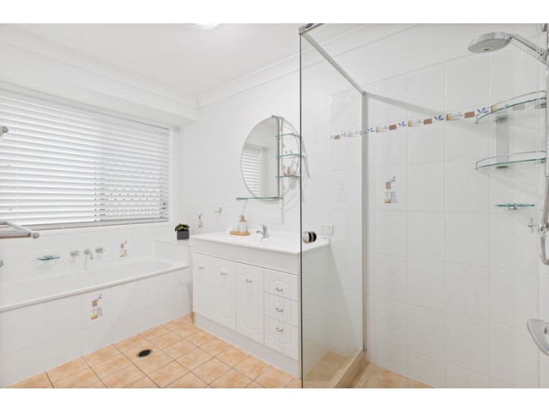 15 Joy Place, Wakerley QLD 4154