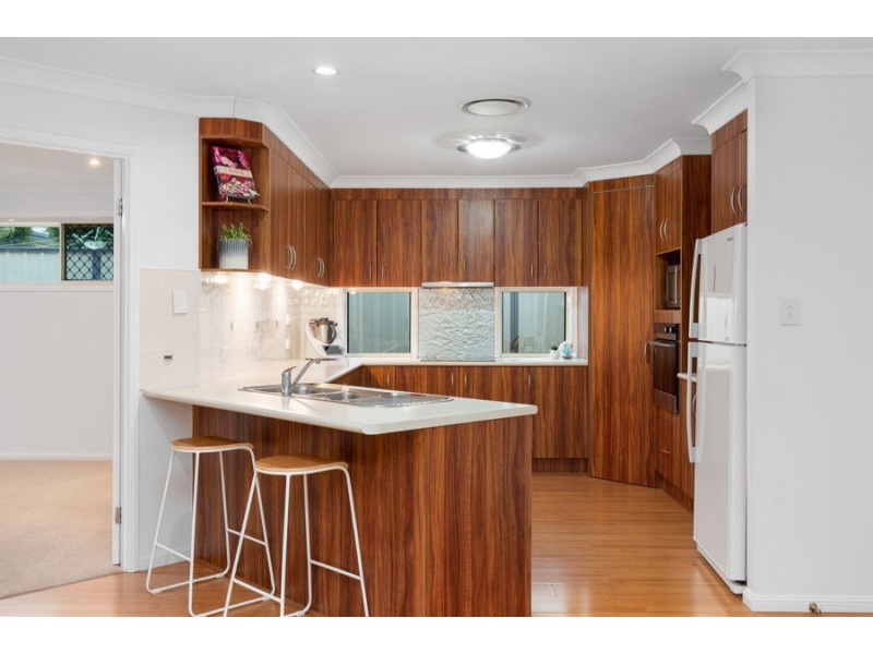 15 Joy Place, Wakerley QLD 4154