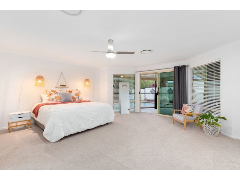 15 Joy Place, Wakerley QLD 4154