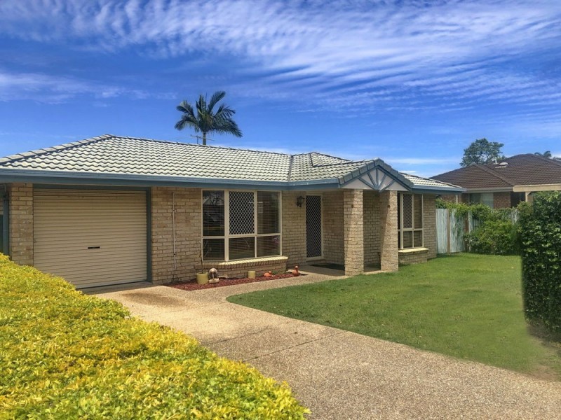 93 Evelyn Road, Wynnum West QLD 4178